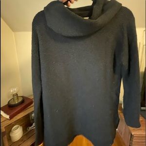 Loft sweater. XS petites. Black